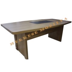 R-70 Toplantı Masası